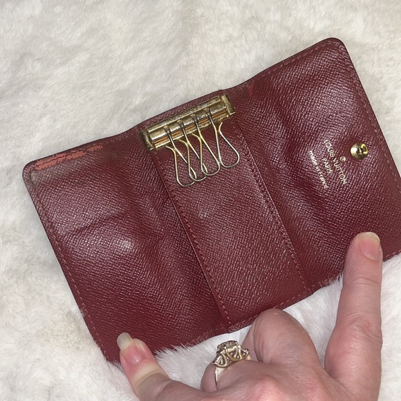 Louis Vuitton Authentic Limited Edition Damier Key Ring Unisex - Picture 6 of 16